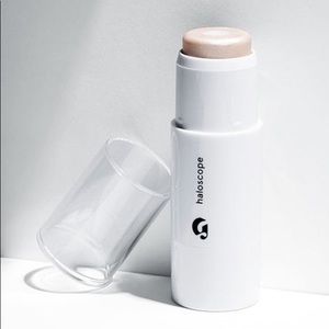 Glossier haloscope - Quartz